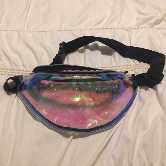 amika fanny pack
